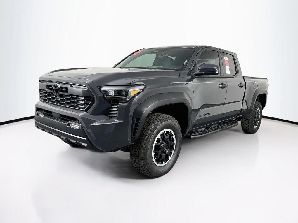 Used 2026 Toyota Tacoma TRD Off-Road AWD/4WD image 3