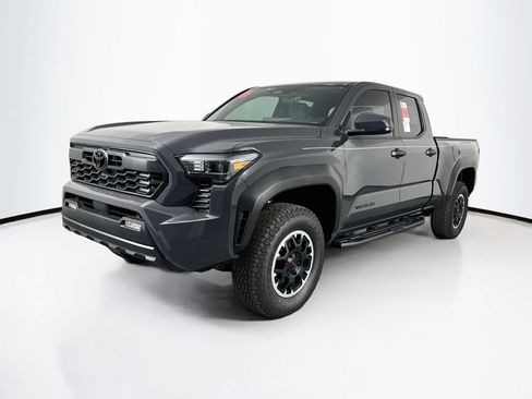 Used 2026 Toyota Tacoma TRD Off-Road AWD/4WD image 3