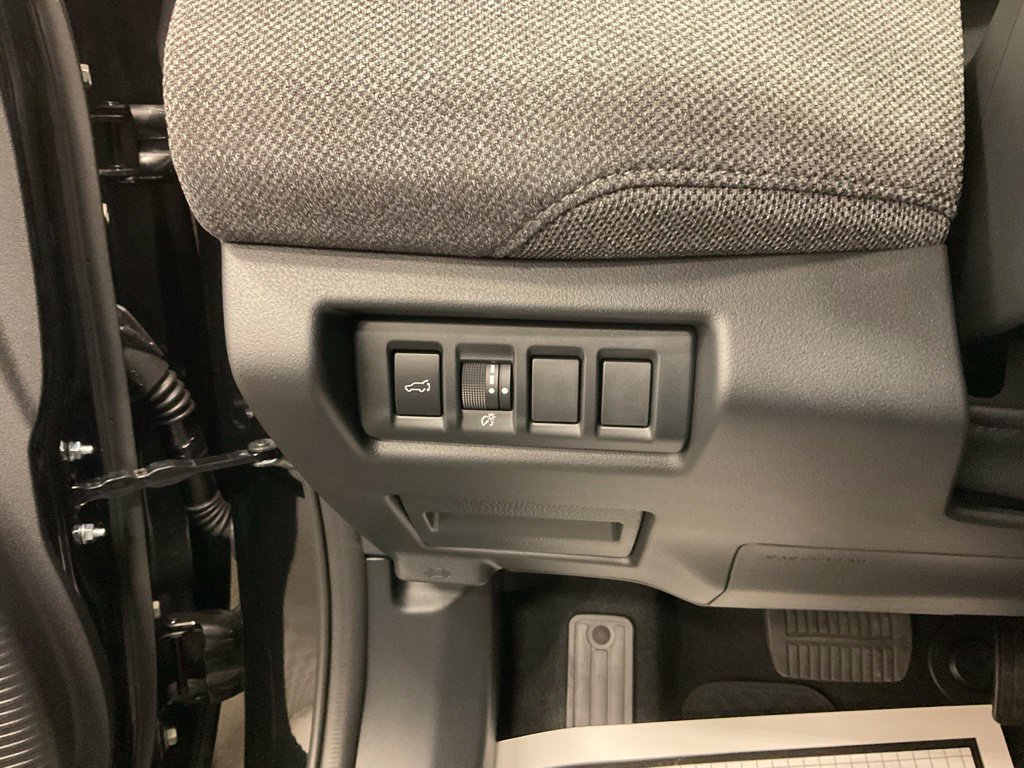 New 2026 Subaru Outback Limited AWD/4WD image 13