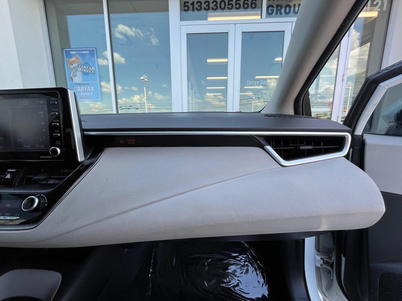 Used 2021 Toyota Corolla LE FWD image 23