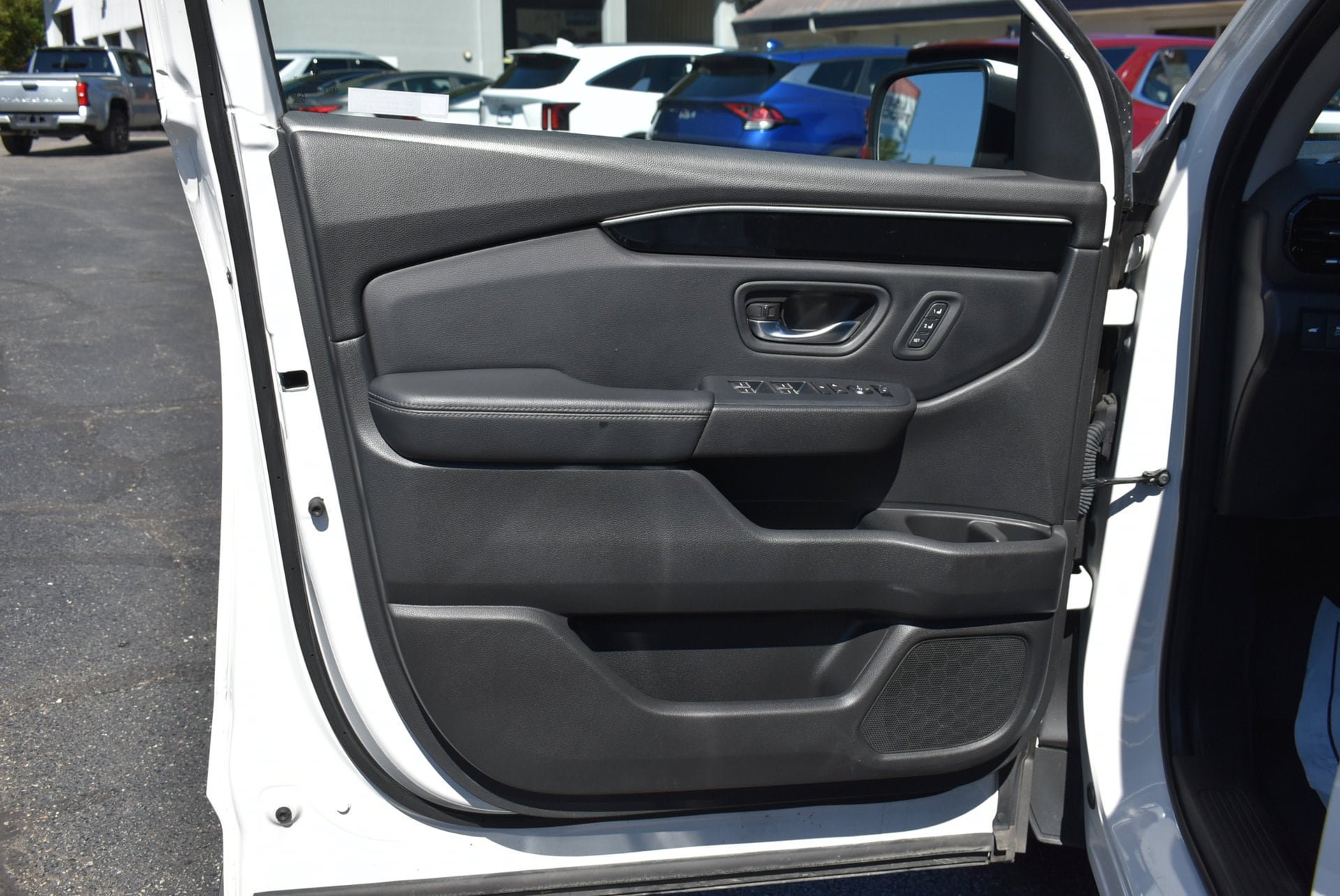 Used 2023 Honda Pilot Touring image 12
