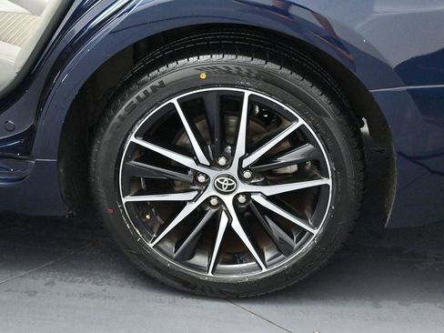 Used 2021 Toyota Camry SE FWD image 31