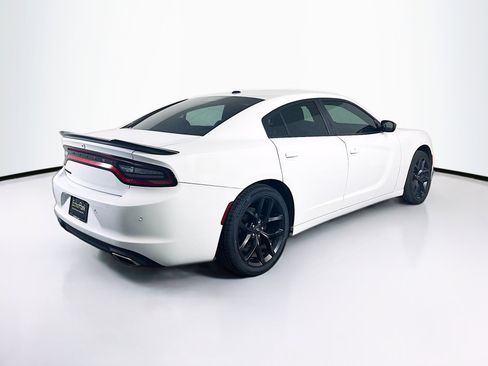 Used 2020 Dodge Charger SXT w/ Blacktop Package image 9