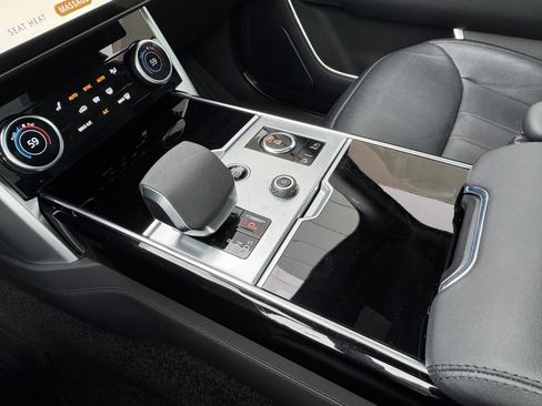 Certified 2023 Land Rover Range Rover Long Wheelbase Autobiography AWD/4WD image 24