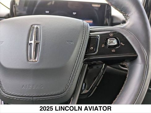 Used 2025 Lincoln Aviator Reserve w/ Equipment Group 201A AWD/4WD image 15