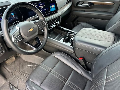 Certified 2025 Chevrolet Tahoe High Country AWD/4WD image 10