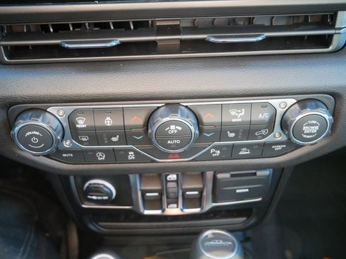 New 2026 Jeep Gladiator Sport image 9