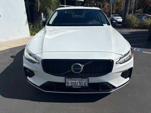 Used 2024 Volvo S60 B5 Core FWD image 2