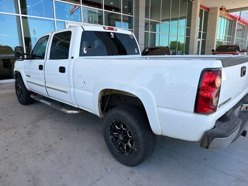 Used 2007 Chevrolet Silverado 2500 LT w/ Onstar Plus Package RWD image 15