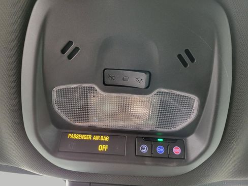 Used 2024 Chevrolet Trax RS w/ Driver Confidence Package image 17