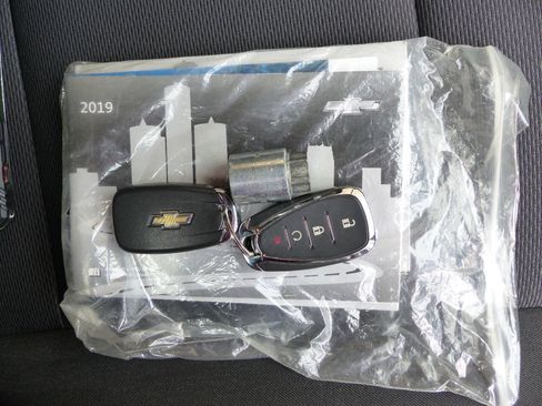 Used 2019 Chevrolet Cruze LT w/ Convenience Package FWD image 40