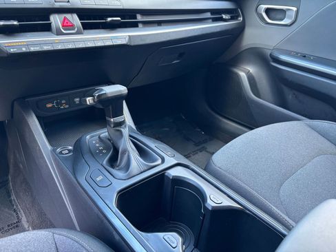 Used 2025 Kia K4 LXS image 40