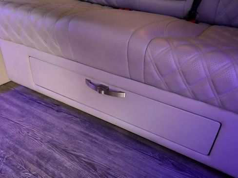 Used 2022 Mercedes-Benz Metris Passenger image 61