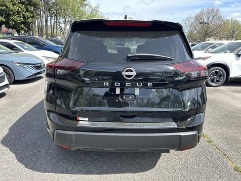 New 2026 Nissan Rogue SV FWD image 6