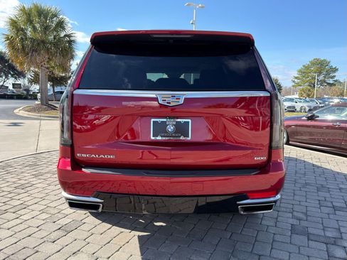 Used 2023 Cadillac Escalade Premium Luxury Platinum image 10