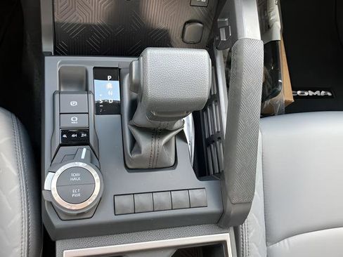 New 2026 Toyota Tacoma SR5 image 31