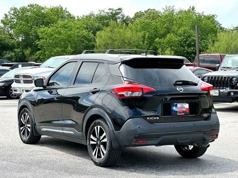 Used 2020 Nissan Kicks SR w/ SR Premium Package image 13