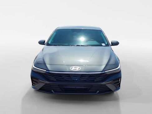 New 2026 Hyundai Elantra SE w/ Cargo Package FWD image 8