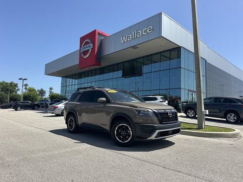Certified 2023 Nissan Pathfinder Rock Creek AWD/4WD image 1