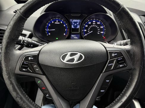 Used 2013 Hyundai Veloster Turbo image 18