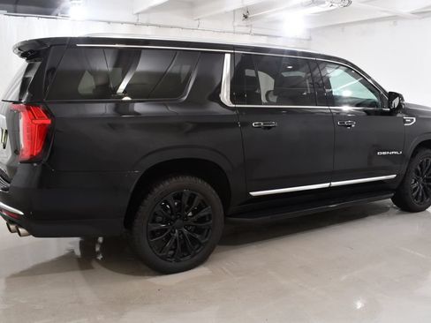 Used 2021 GMC Yukon XL Denali AWD/4WD image 11