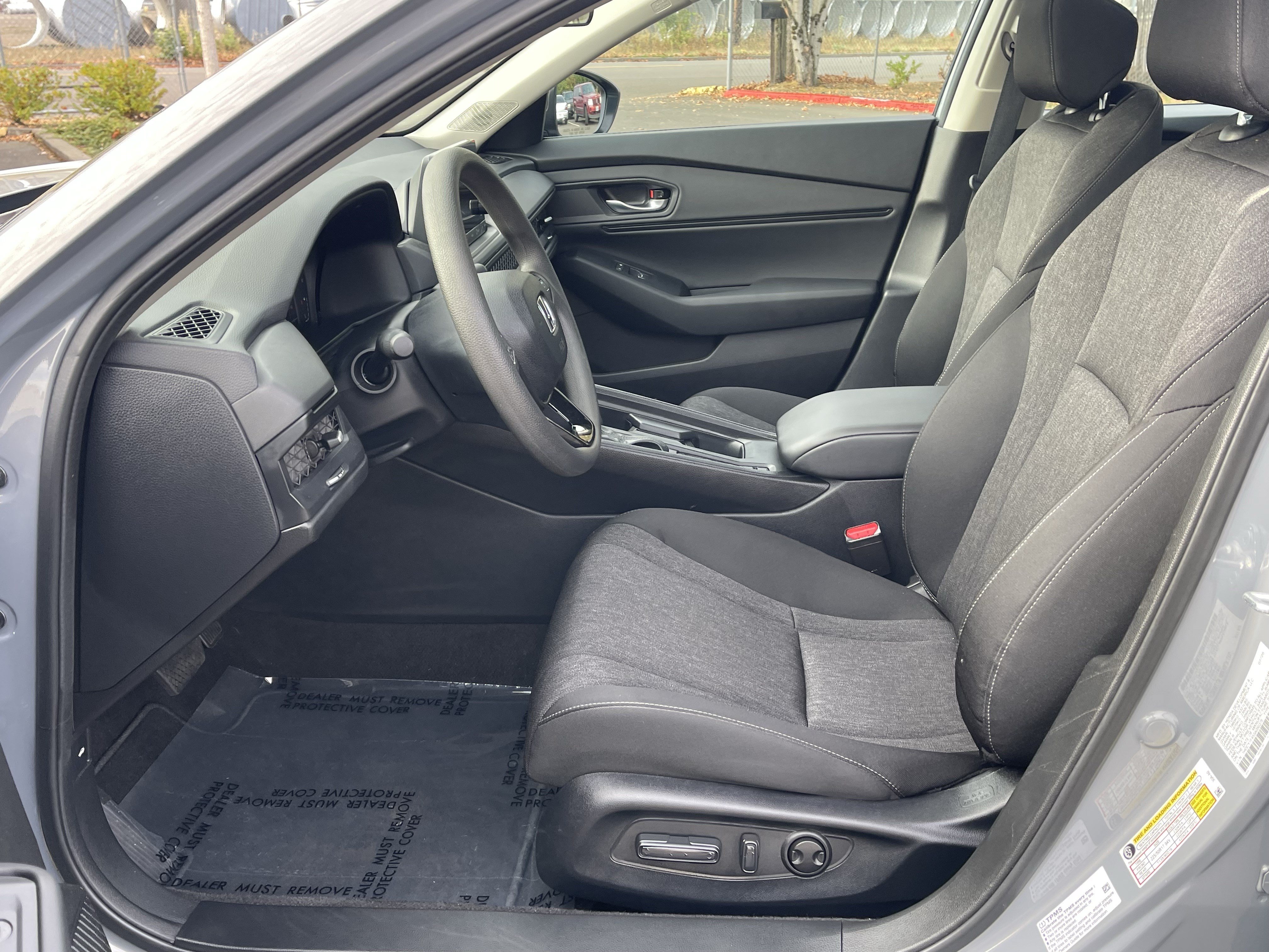 Used 2025 Honda Accord SE image 11