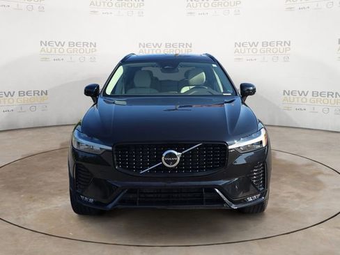 Certified 2024 Volvo XC60 B5 Plus w/ Protection Package Premier AWD/4WD image 8