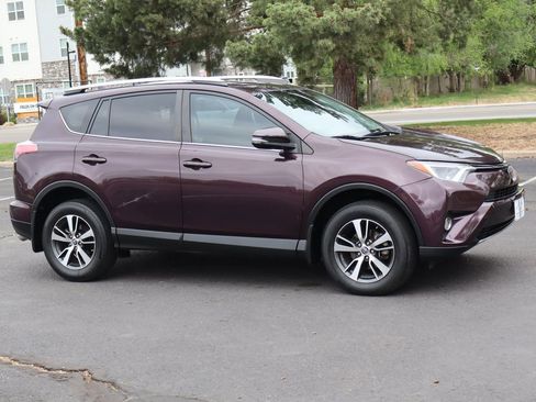 Used 2018 Toyota RAV4 XLE w/ Plus Extra Value Package FWD image 2