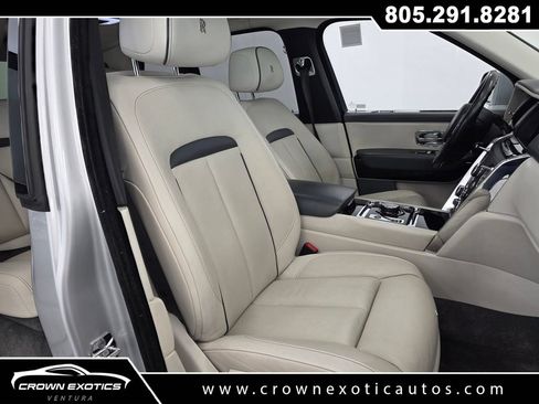 Used 2019 Rolls-Royce Cullinan AWD/4WD image 14