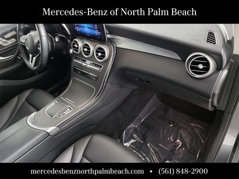 Certified 2021 Mercedes-Benz GLC 300 image 32
