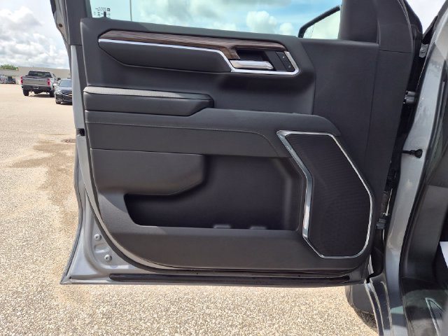 Used 2024 Chevrolet Silverado 1500 LT AWD/4WD image 12