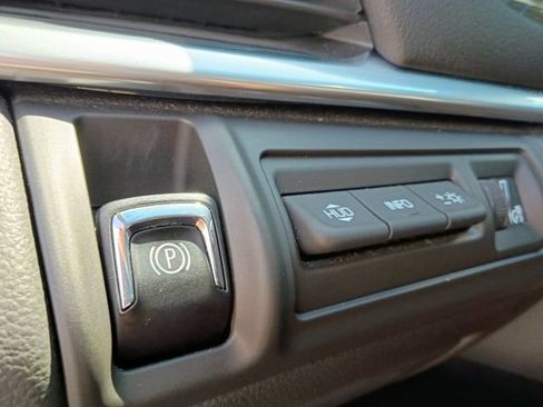 Used 2019 Cadillac XTS Premium Luxury w/ Driver Assist Package FWD image 10