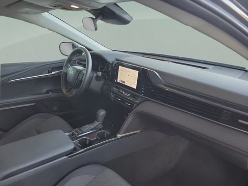Used 2025 Toyota Camry LE FWD image 29