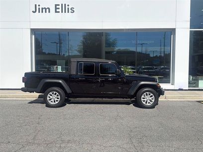 Used 2023 Jeep Gladiator Sport