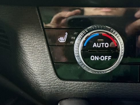 Used 2023 Mitsubishi Outlander SE FWD image 20