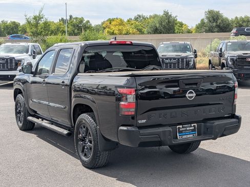 Used 2023 Nissan Frontier SV w/ Midnight Edition Package AWD/4WD image 4