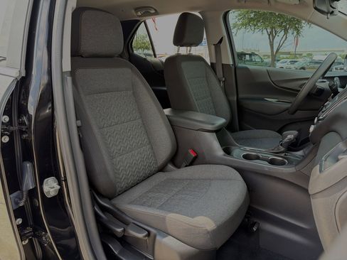 Used 2024 Chevrolet Equinox LT FWD image 23