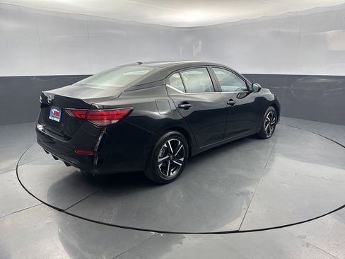 Used 2025 Nissan Sentra SV image 5