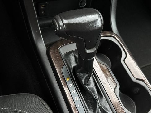 Used 2018 GMC Canyon SLE image 23