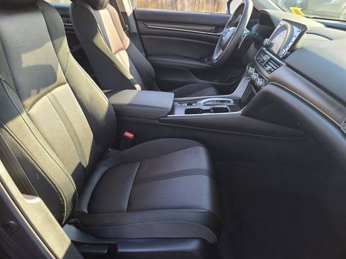 Used 2019 Honda Accord EX image 20