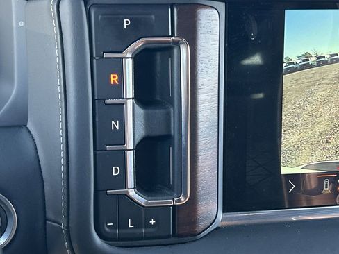 Used 2024 GMC Yukon XL Denali Ultimate image 16