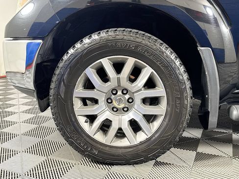 Used 2012 Nissan Frontier SL AWD/4WD image 27