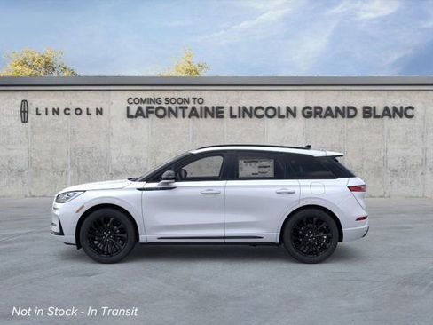 New 2025 Lincoln Corsair Reserve w/ Equipment Group 202A image 3