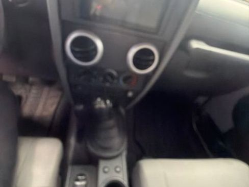 Used 2008 Jeep Wrangler Sahara AWD/4WD image 27