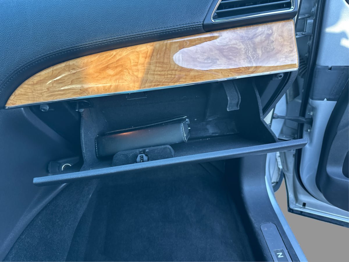 Used 2013 Lincoln MKX AWD image 28