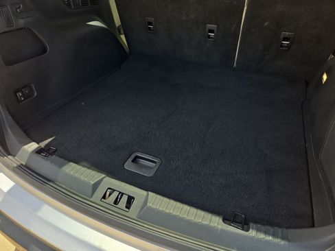 Used 2019 Ford Edge Titanium AWD/4WD image 30