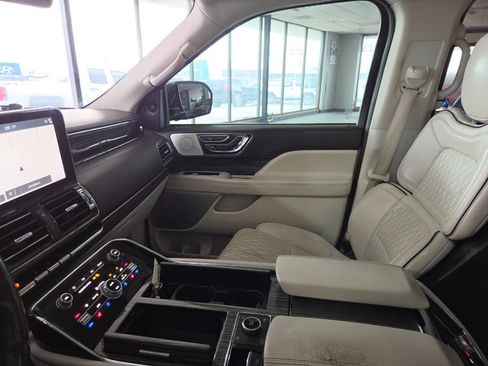 Used 2018 Lincoln Navigator Black Label w/ Cargo Package image 28