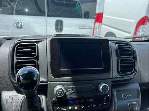 Used 2025 RAM ProMaster 2500 w/ U-Haul Equipment Group FWD image 2
