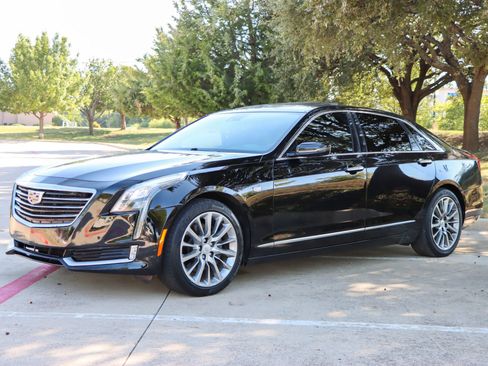 Used 2017 Cadillac CT6 Luxury image 3