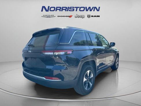 Used 2022 Jeep Grand Cherokee Limited 4xe w/ Luxury Tech Group II AWD/4WD image 7